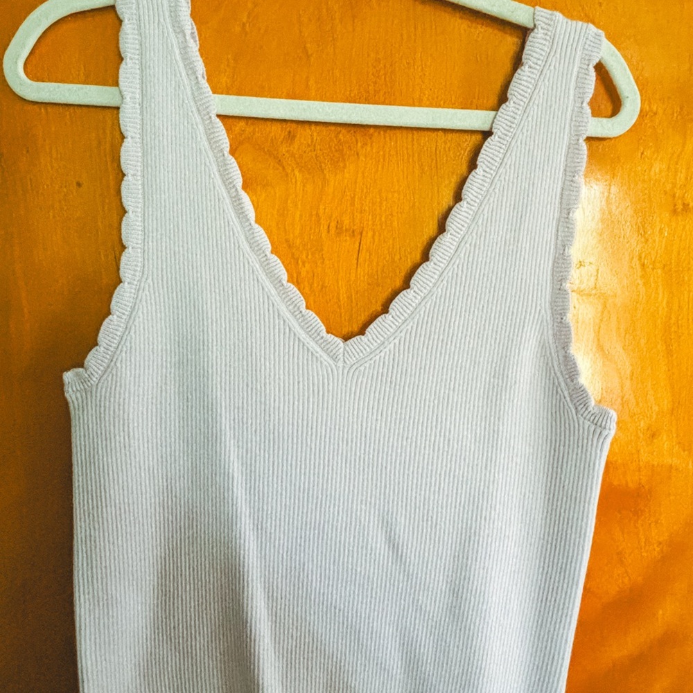 NWT Aerie Scalloped Edge Ribbed Tank Top